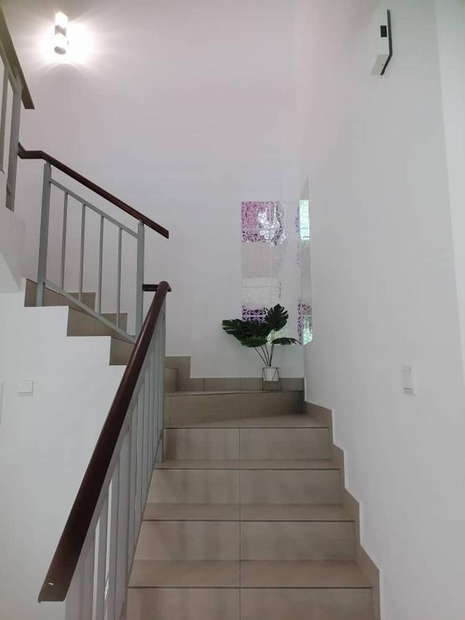 Desaru Melati Homestay Netflix Wifi Bandar Penawar Exterior photo